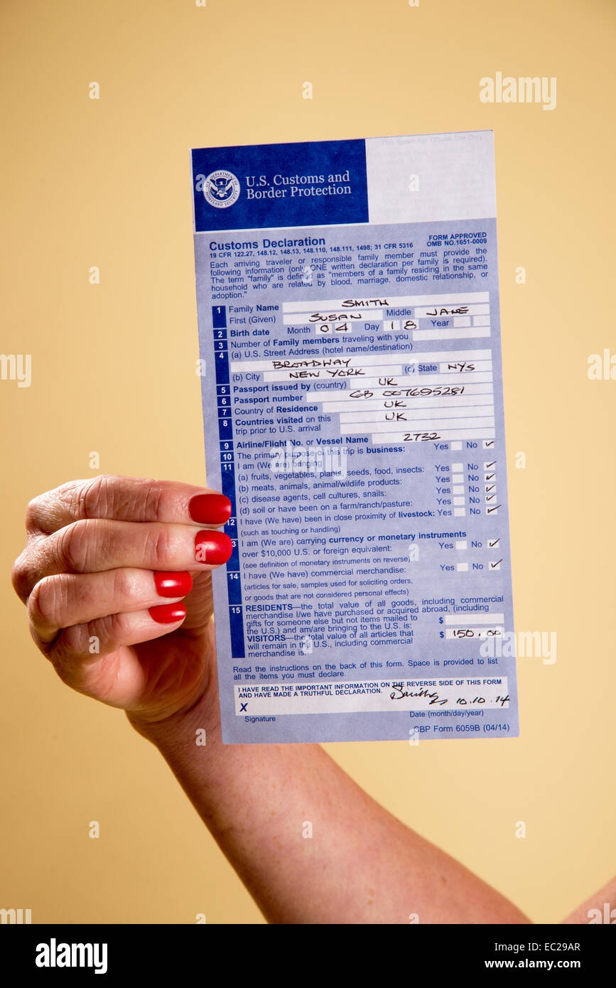 American Customs Declaration Form In A Woman s Hand USA Stock Photo Alamy